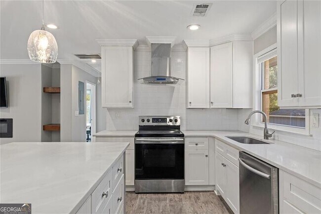 Building Photo - 1605 Carter Rd