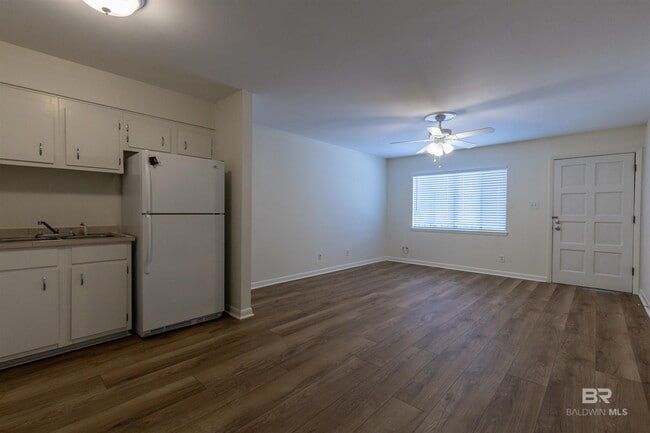 Building Photo - 208 Fairhope Ave
