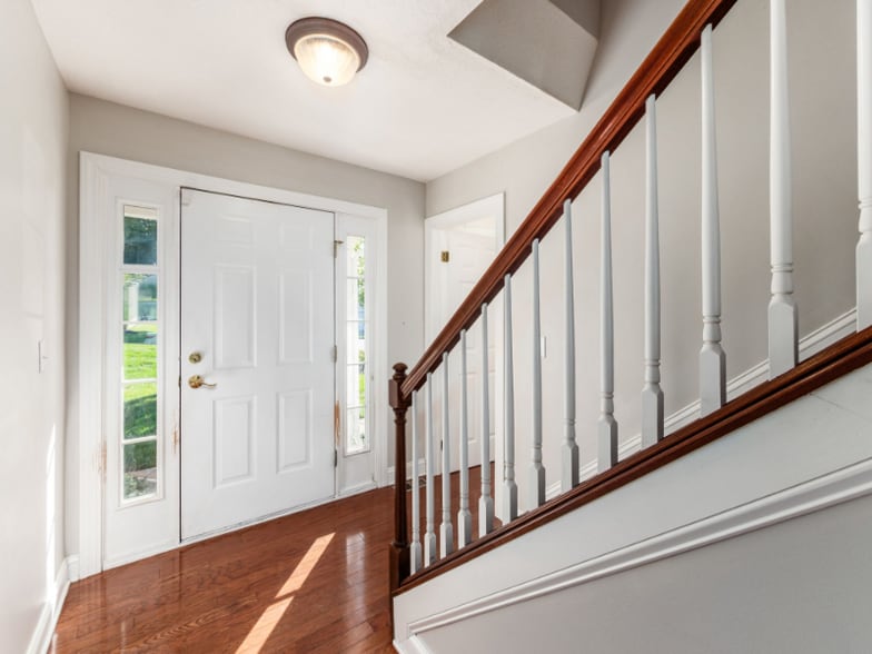 Building Photo - 24 Fawn Meadow Ct