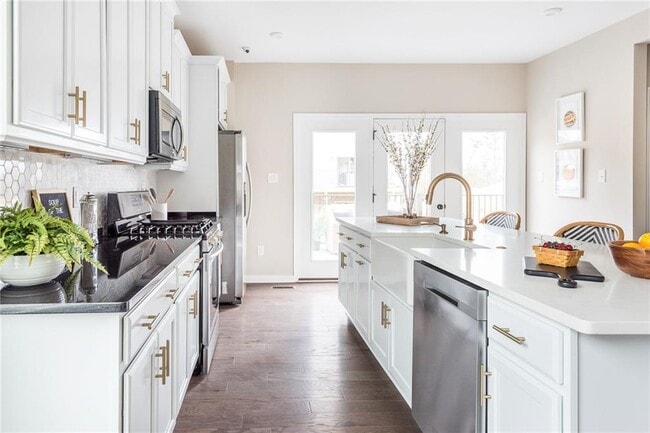 Building Photo - 1133 Broad Hl Trce