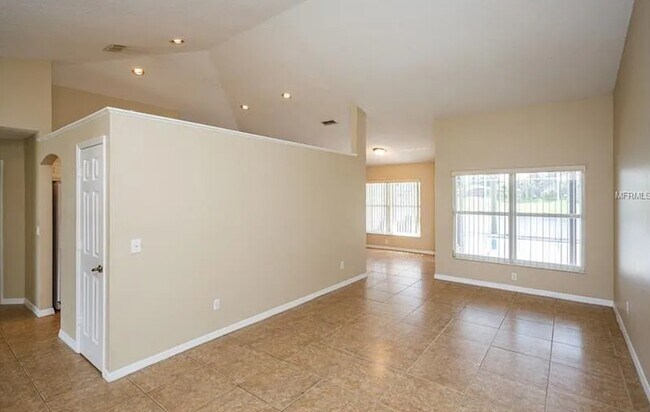 Building Photo - 12687 Waterhaven Cir