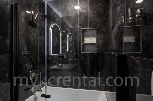 Building Photo - 12012 Ensley Ln