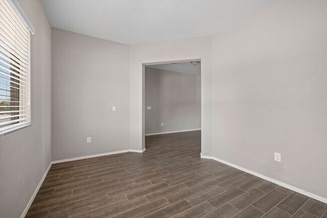 Building Photo - Beautiful 3 Bedroom with Den Home in Sagua...
