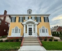 Building Photo - 515 Walnut St