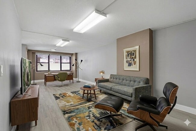 Building Photo - 201 St Pauls Ave