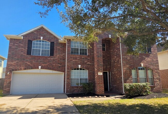 Building Photo - 5515 Gatesprings Ln