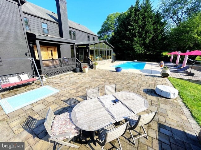 Building Photo - 13209 Lantern Hollow Dr