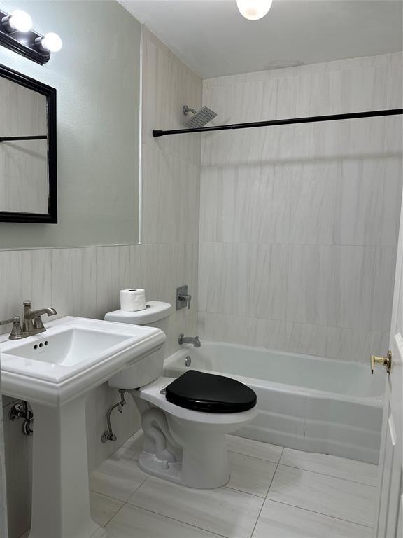 Building Photo - 1504 Braes Ridge Dr