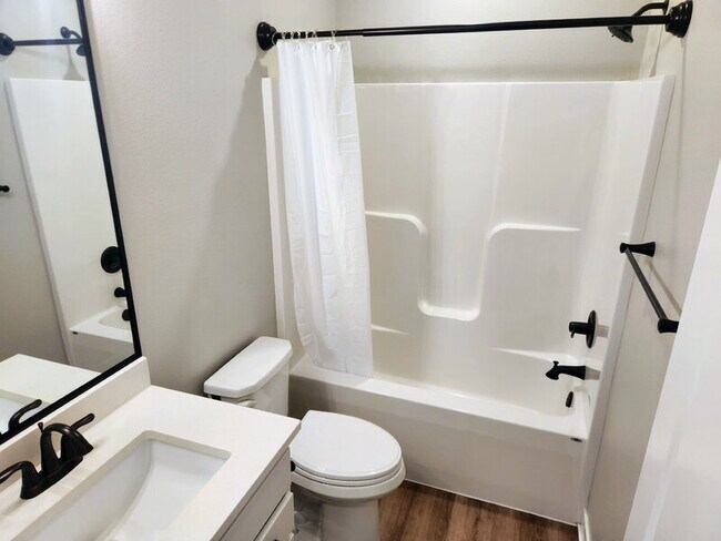 Building Photo - 1603 Red Cedar Ln