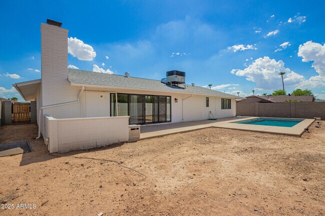 Building Photo - 12646 W Limewood Dr