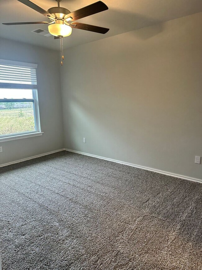 Building Photo - 1st Month Free!