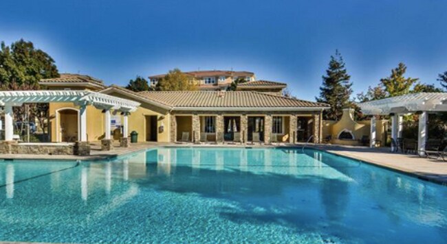 Building Photo - Dublin Ranch Villages,  Tri Level Townhome 2 Bed (both primary suites)  2.5 Ba., Clubhouse Pool, ...