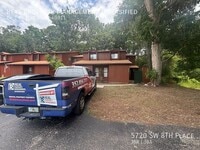 Building Photo - 5720 SW 8th Pl