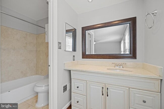 Building Photo - 7442 Adams Park Ct