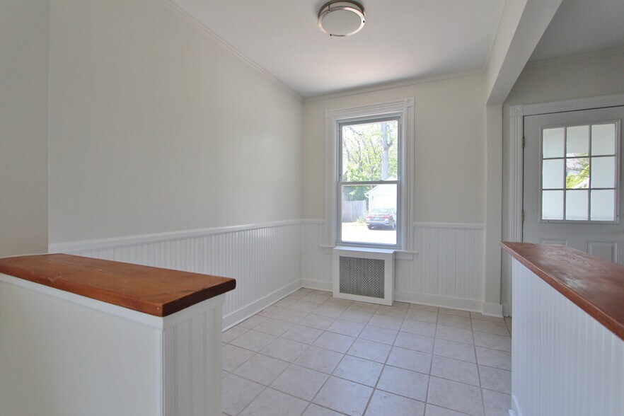 Dining Room - 552 Cumberland St