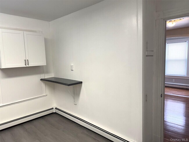 Building Photo - 43 Linden Ave