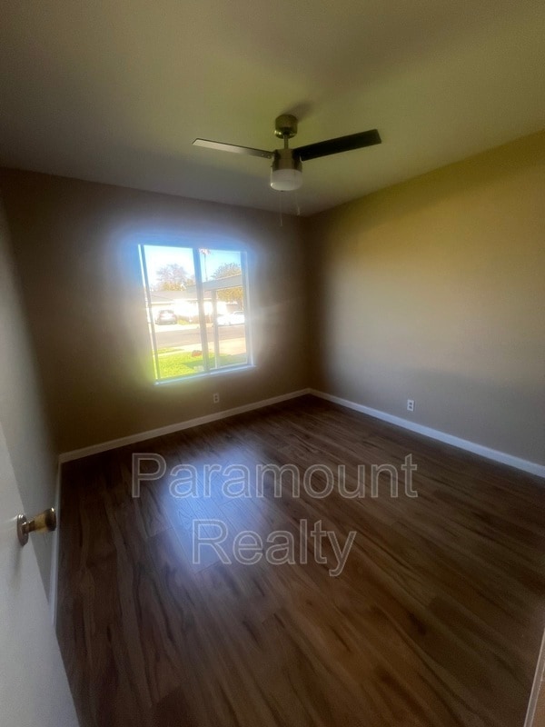 Building Photo - 7698 Redbud Ct