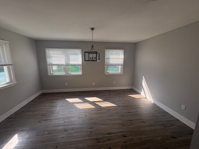 Building Photo - 27 Wexford Rd