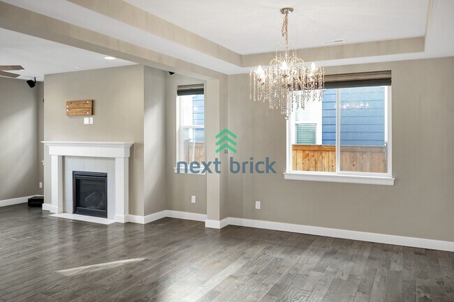 Building Photo - 4 BED AND 2.5 BATH SINGLE FAMILY HOUSE FOR RENT