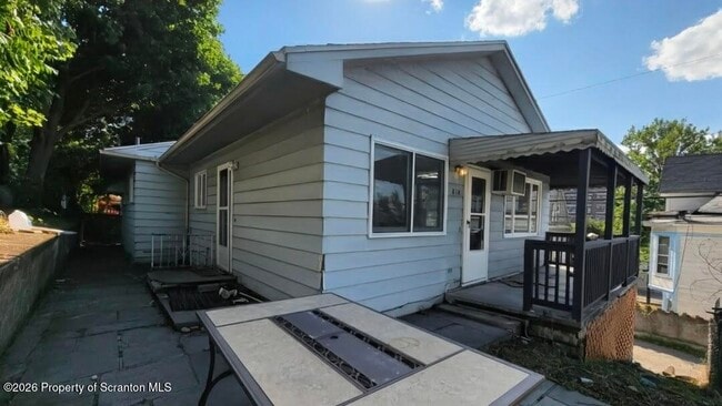 Building Photo - 414 Orchard St