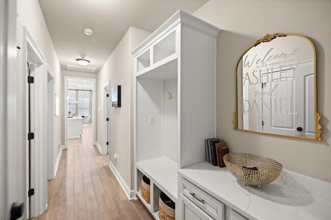 Building Photo - 212 Blaze Blvd