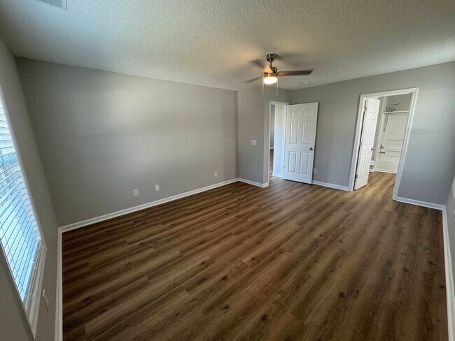 Building Photo - Beautiful Bluffton 3 Bedroom Home in The Willows-Pet Friendly