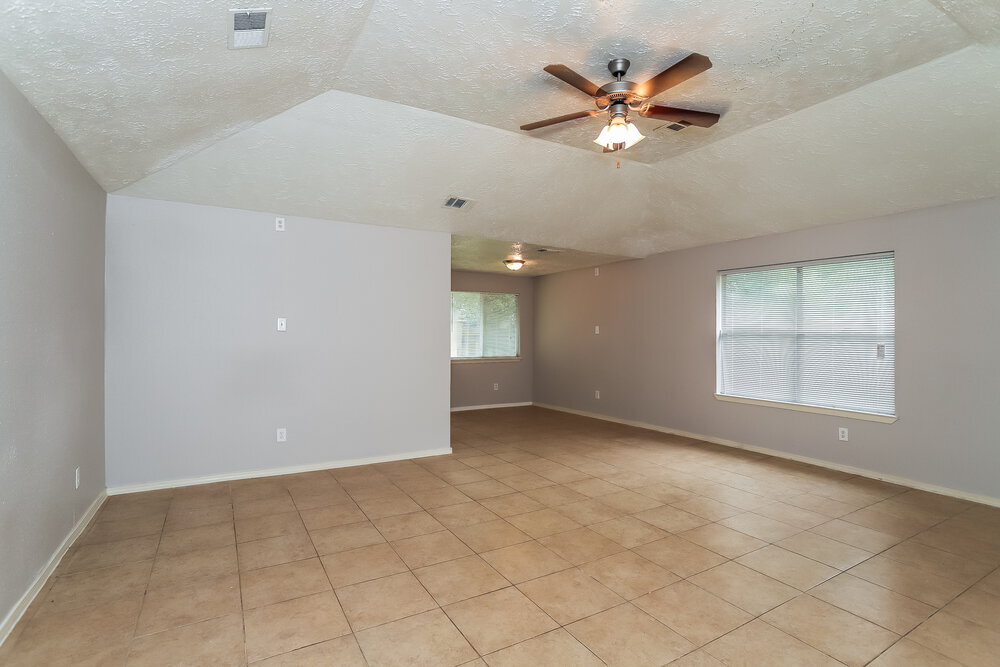 Building Photo - 2010 Quail Pl Dr