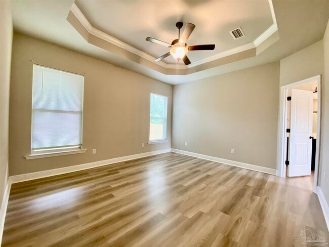 Building Photo - 831 Avellanas Dr