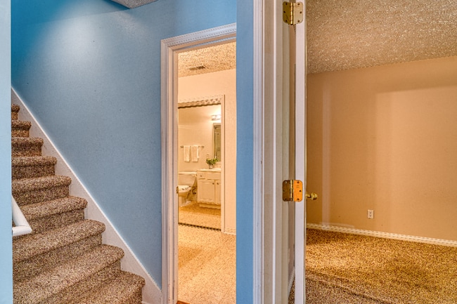 Building Photo - 5819 River Walk Cir