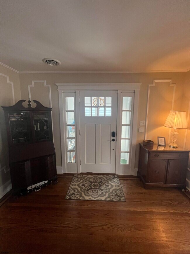 Building Photo - 29 N Hanover Ave