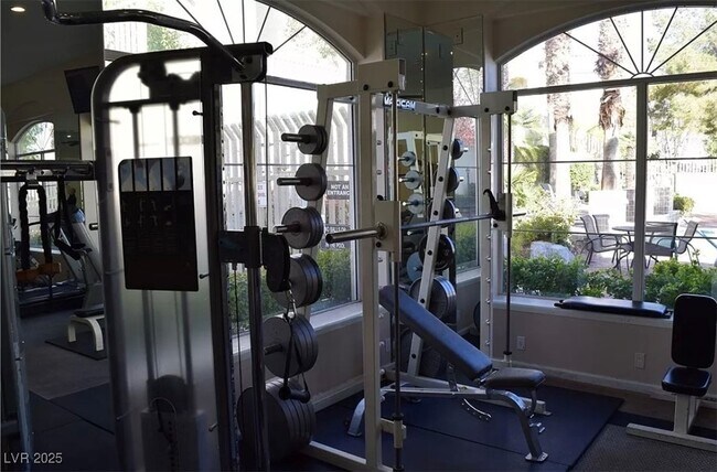 Building Photo - 1311 Red Gable Ln