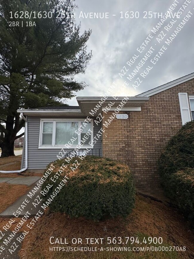 Primary Photo - Large 2 Bedroom Townhouse- Lots of Natural...