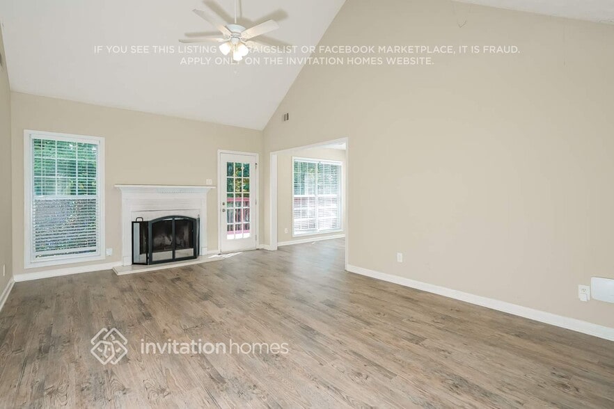 Building Photo - 1661 Hampton Walk Dr NE
