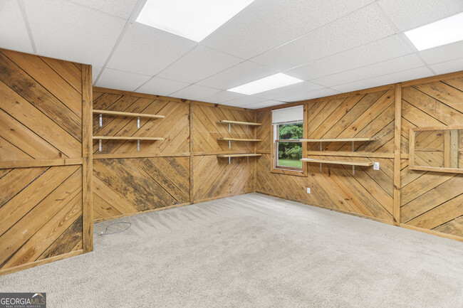 Building Photo - 70 Indian Bluff Dr