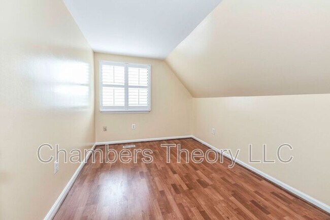 Building Photo - 8834 Sweet Gum Pl