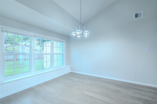 Building Photo - 6658 Canyon Way Dr