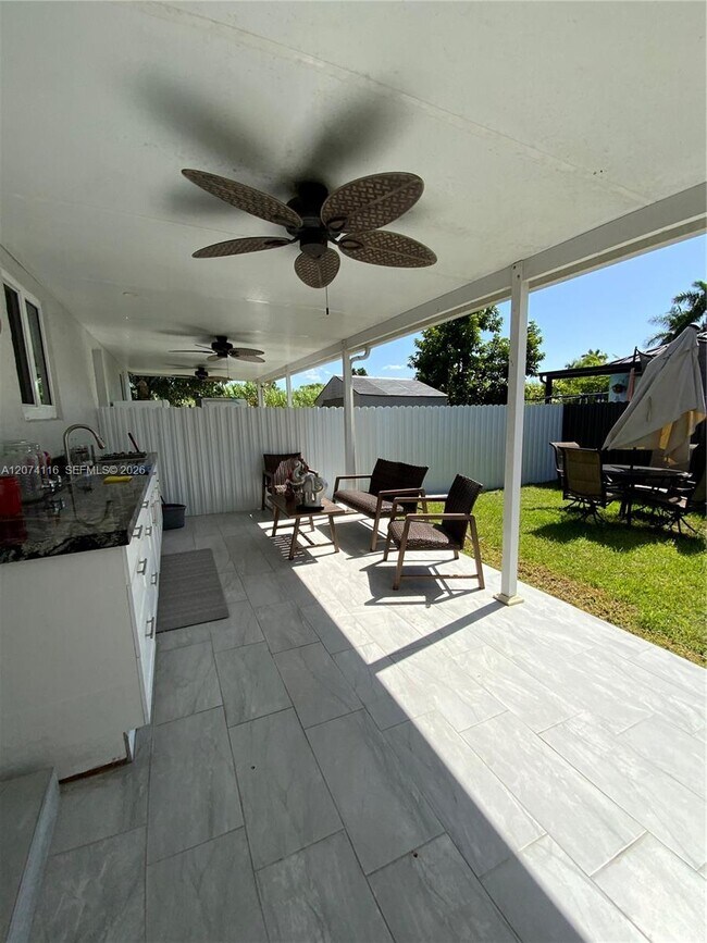 Building Photo - 30162 SW 159th Ave