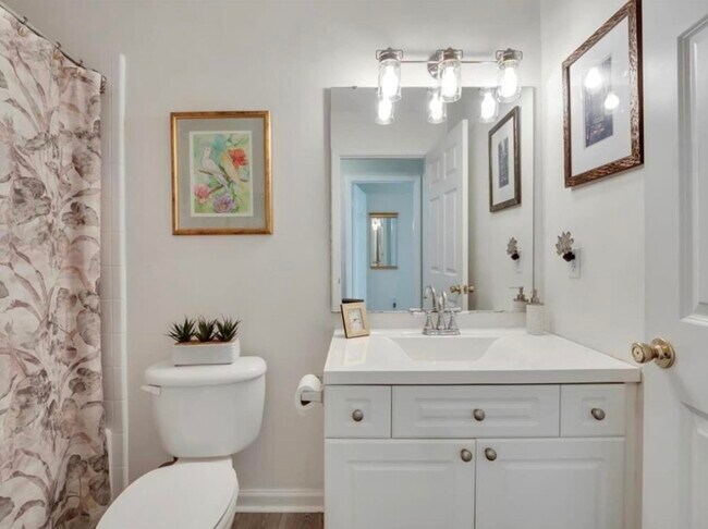 Building Photo - 9405 Windam Way