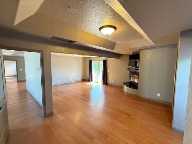 Building Photo - 2-Story Rodeo Home with Beautiful Spacious...
