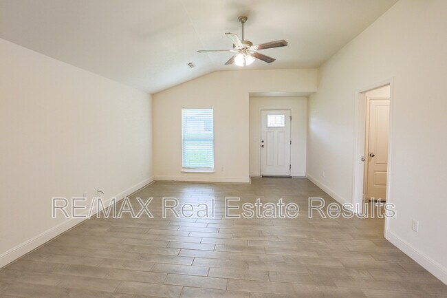 Building Photo - 501 NW 59th Ave