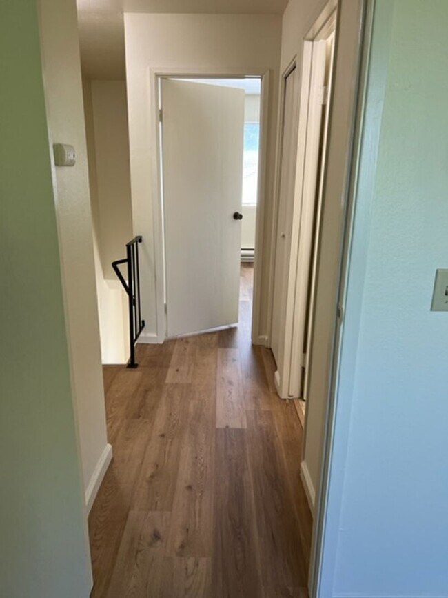 Building Photo - Spacious Condo with Private Patio