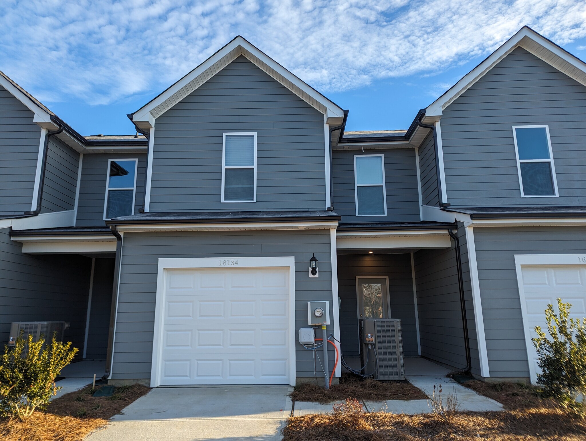 Building Photo - Room in Townhome on Leading St