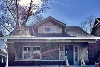 Building Photo - 4124 Larkwood Ave
