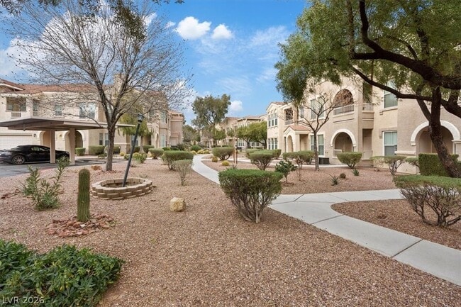 Building Photo - 10550 W Alexander Rd