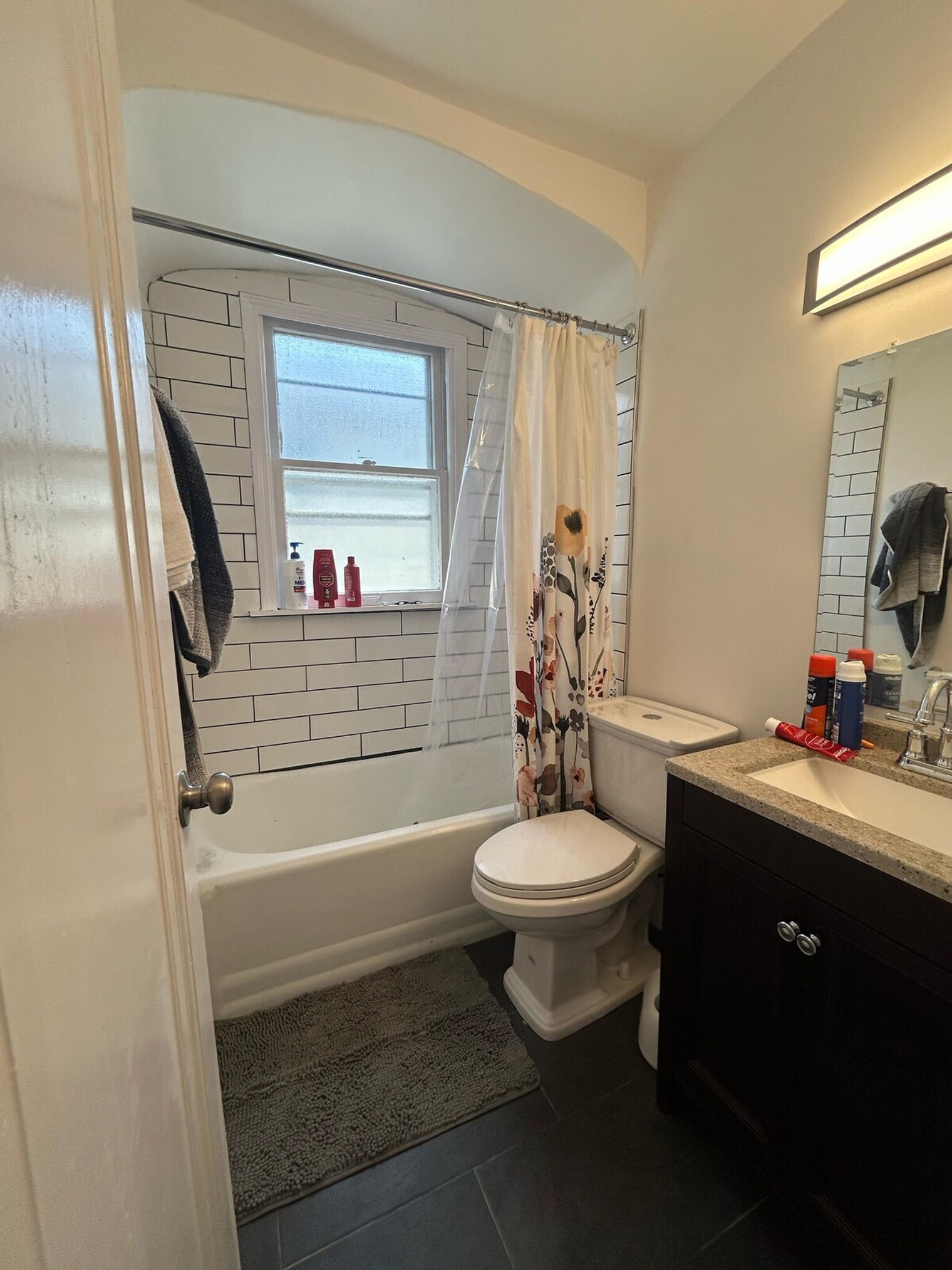 Building Photo - 6025 Fyler Ave