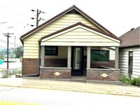 Building Photo - 407 Main St