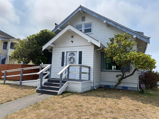 Primary Photo - 2506 C St