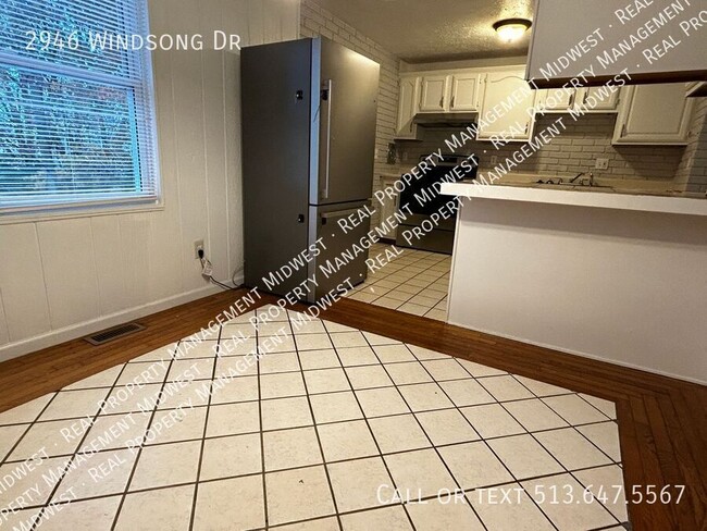 Building Photo - 2946 Windsong Dr