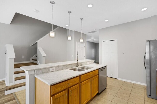 Building Photo - 9306 River Rock Ln