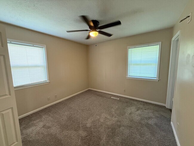 Building Photo - OKOLONA HOME